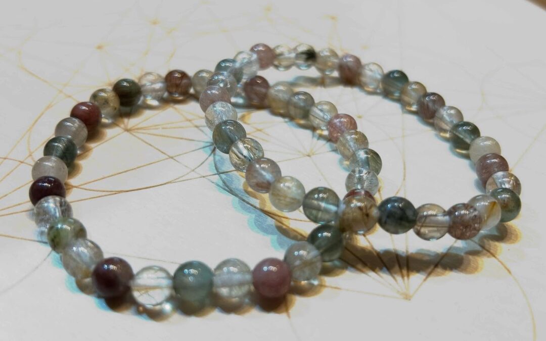 今日の製作紹介は、なんと！マルチルチルブレスレットです✨